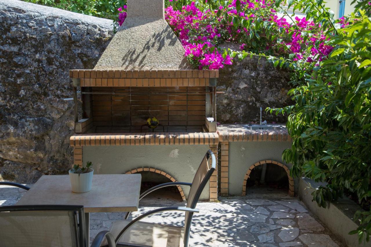 Alicelia Boutique Inn Vathy  Ngoại thất bức ảnh